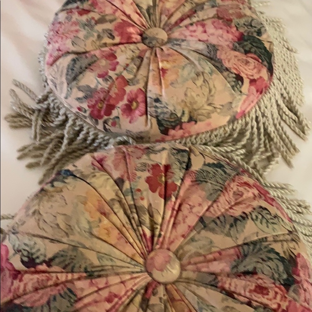 Elegant pillows make any room!